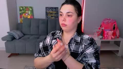 Snapshot of queenofthesense chatting on 02/01/26, 10:03 Patricia online show from 02/01/26, 10:03