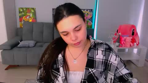 Snapshot of queenofthesense chatting on 02/09/26, 10:08 Patricia online show from 02/09/26, 10:08