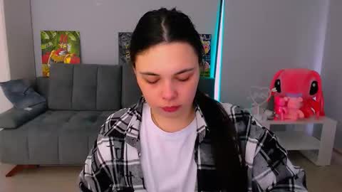 Snapshot of queenofthesense chatting on 02/12/26, 08:53 Patricia online show from 02/12/26, 08:53