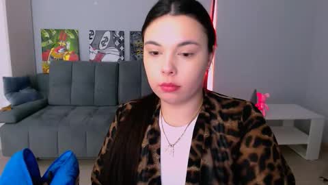 Snapshot of queenofthesense chatting on 02/21/26, 03:24 Patricia online show from 02/21/26, 03:24