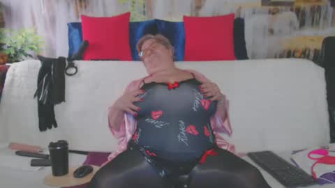 QueenPammy online show from 11/21/25, 06:45