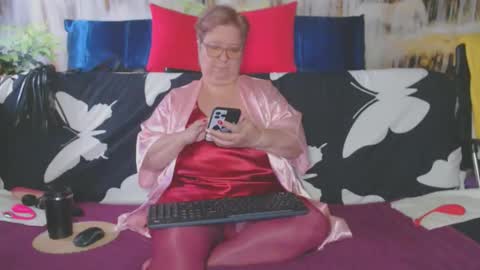 QueenPammy online show from 01/15/26, 06:40