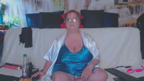 QueenPammy online show from 04/12/26, 07:46