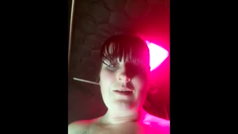 queenpeach13 online show from 03/11/26, 06:25