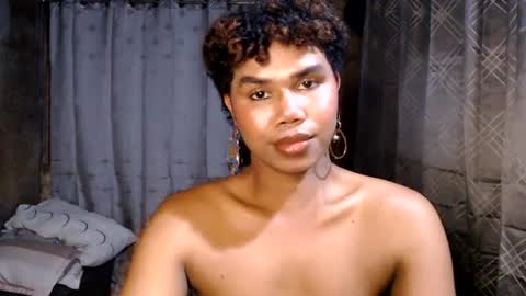 Snapshot of queenpinayebony_xx chatting on 07/22/26, 12:30 queenpinayebony_xx online show from 07/22/26, 12:30
