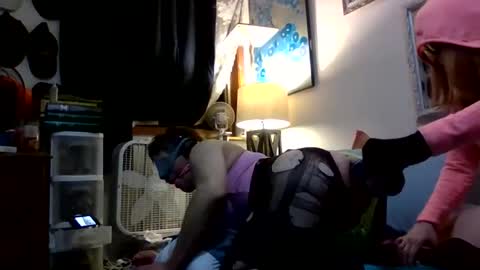 queenssissytoy online show from 12/15/25, 02:32