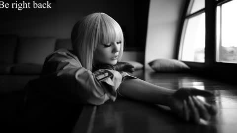 Queensy online show from 01/10/25, 07:21