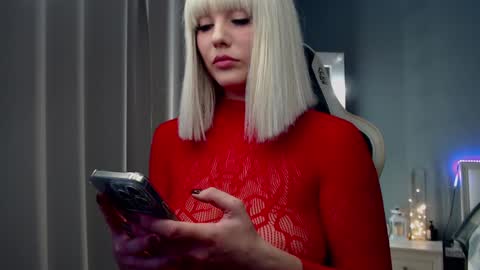 Queensy online show from 01/31/25, 04:06