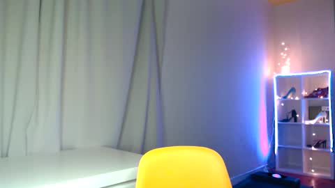 Queensy online show from 03/09/25, 06:00