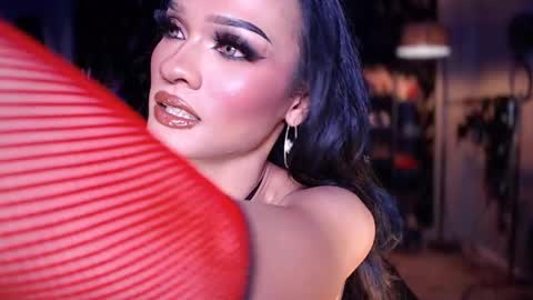 Snapshot of queenvalentinats chatting on 02/11/25, 05:26 ValentinaMoone online show from 02/11/25, 05:26