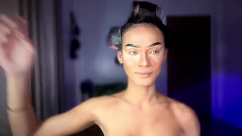 Snapshot of queenvalentinats chatting on 10/14/25, 04:08 ValentinaMoone online show from 10/14/25, 04:08