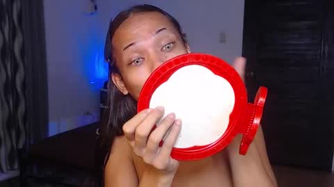 Snapshot of queenvalentinats chatting on 11/10/25, 08:02 ValentinaMoone online show from 11/10/25, 08:02