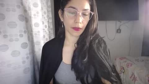 Paola online show from 12/23/24, 06:44