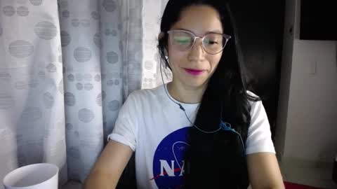 Paola online show from 02/13/25, 03:18