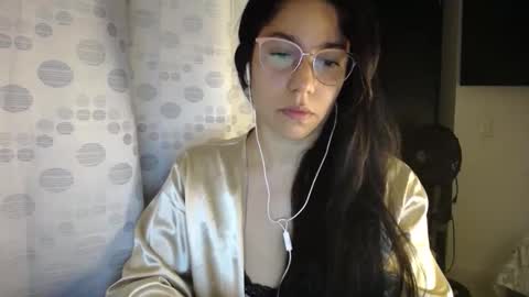 Snapshot of queenvictoria2023 chatting on 05/07/26, 03:23 Paola online show from 05/07/26, 03:23