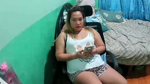 quelly40 online show from 04/24/26, 01:35