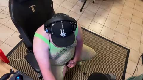 Quentin online show from 04/28/26, 06:13