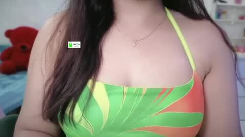 Snapshot of quest_queen chatting on 07/07/26, 05:39 zaara online show from 07/07/26, 05:39