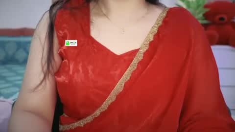 Snapshot of quest_queen chatting on 07/23/26, 05:11 zaara online show from 07/23/26, 05:11