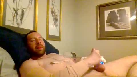 qwertyuiop1357900 online show from 11/08/25, 04:07