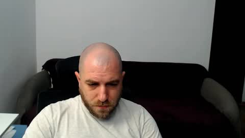 R0bila online show from 10/12/25, 07:46