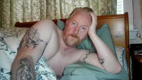 Snapshot of r_o_h_a_n chatting on 09/30/25, 08:08 r_o_h_a_n online show from 09/30/25, 08:08