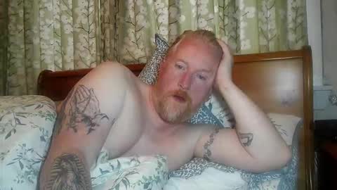 Snapshot of r_o_h_a_n chatting on 10/03/25, 12:24 r_o_h_a_n online show from 10/03/25, 12:24