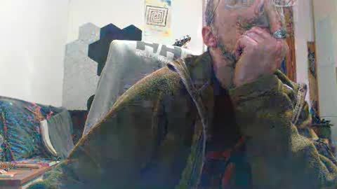 Raccoon68 online show from 12/21/25, 09:22