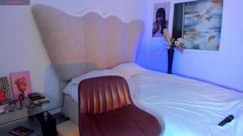 natalia  -  online show from 03/04/26, 12:49