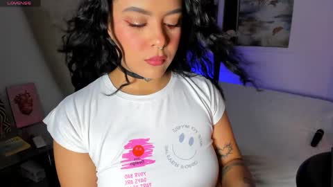 natalia  -  online show from 04/06/26, 01:25