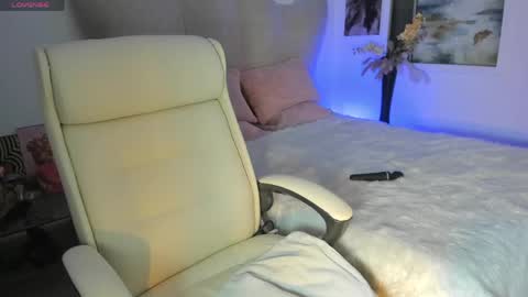 Snapshot of rachaeldeckard chatting on 06/07/26, 01:21 natalia - online show from 06/07/26, 01:21