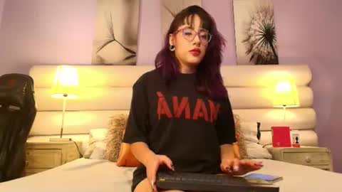 Snapshot of rache_roth chatting on 06/16/26, 09:50 Rachel online show from 06/16/26, 09:50