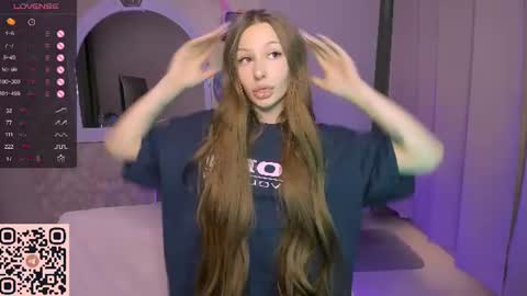 Snapshot of rachel___mur chatting on 06/17/26, 10:39 rachel___mur online show from 06/17/26, 10:39