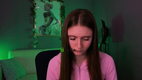 rachel_bloom__ online show from 12/04/25, 10:46