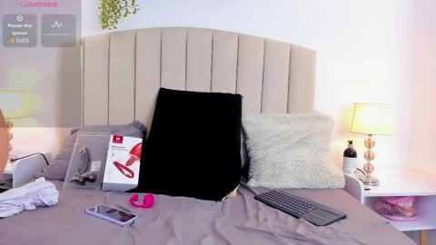 Rachel Donnelly online show from 10/05/25, 05:39