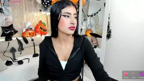 RACHEL ES online show from 10/28/25, 04:49