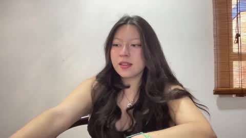 rachel james   online show from 11/16/25, 09:42