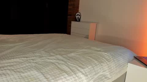 Sherryl online show from 10/26/25, 06:25