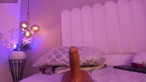 Mariana online show from 04/16/26, 10:12