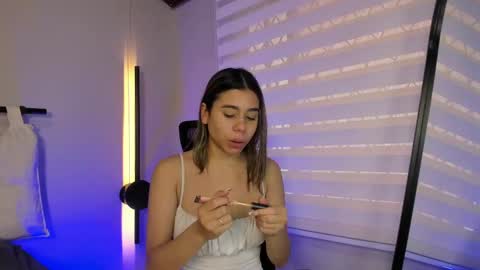 Rachell online show from 09/18/25, 01:57