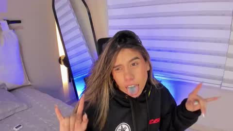 Rachell online show from 11/26/25, 04:13