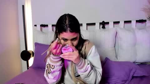 Rachell online show from 03/25/26, 04:40