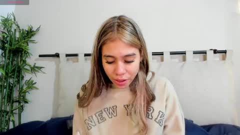 Rachell online show from 04/30/26, 04:19