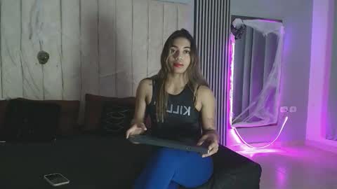 rachell_owen online show from 10/09/25, 04:32