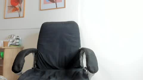 rachellesc online show from 04/14/26, 12:33