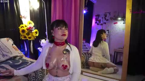 Snapshot of rachellkors_ chatting on 02/03/26, 09:03 rachellk online show from 02/03/26, 09:03