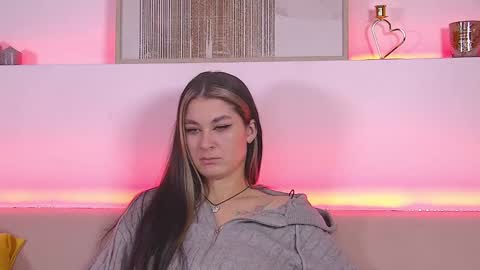 RachellSimpson online show from 02/03/25, 04:14