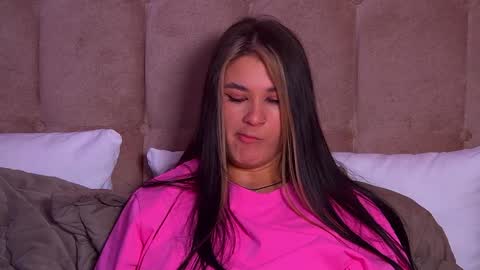 RachellSimpson online show from 02/04/25, 02:07