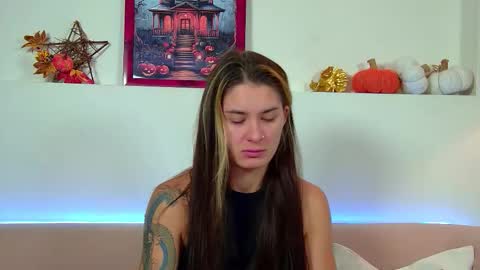 RachellSimpson online show from 10/26/25, 06:25