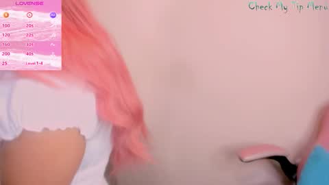 REY online show from 10/26/25, 10:43